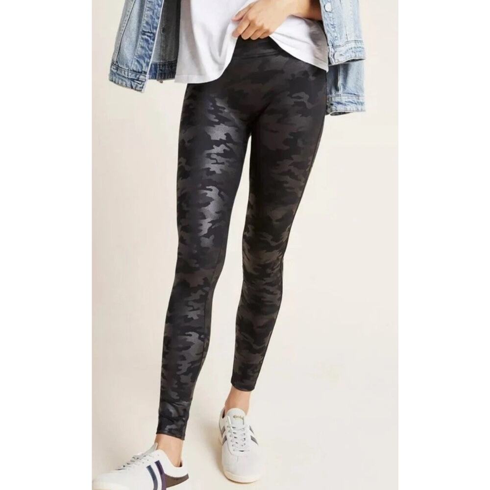 SPANX Faux Leather Legging Womens S Matte Black Camo High Rise 20185R Slimming